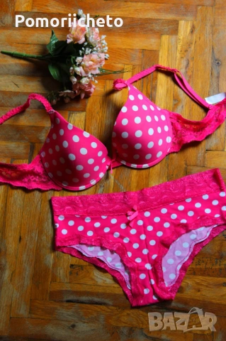 Нов комплект сутиен и бикини в розово с дантела Primark