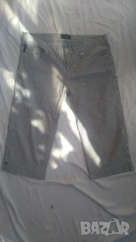 ARMANI JEANS дамски къси панталони размер 29.