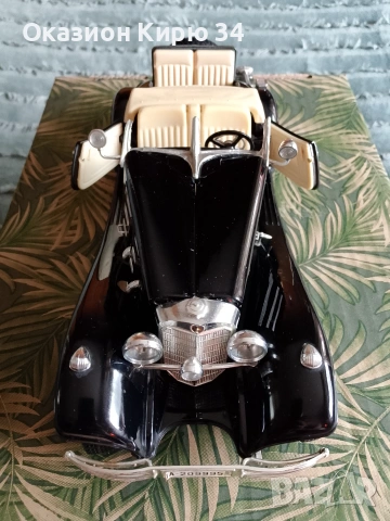 Burago Mercedes Benz 500 K Roadster , снимка 4 - Колекции - 55261236
