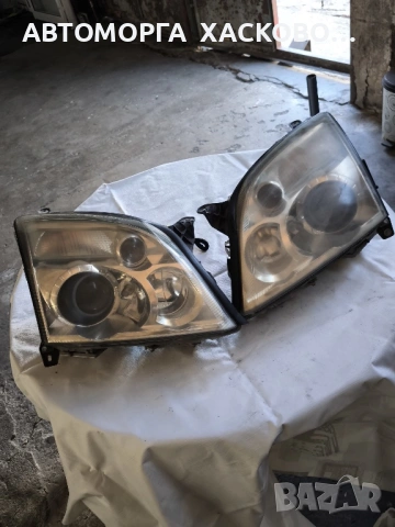 ляв и десен фар за опел вектра ц сигнум ксенон  OPEL VECTRA C SIGNUM