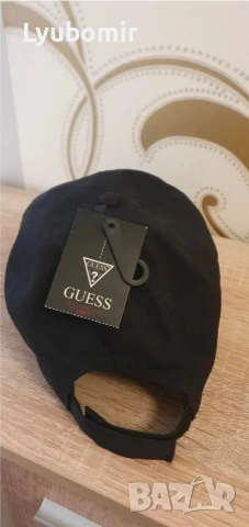 Шапка Guess унисекс, снимка 3 - Шапки - 54388886