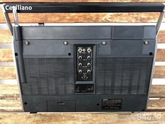 Радиокасетофон SANKEI TCR-1000H(Japan), снимка 7 - Радиокасетофони, транзистори - 54373580