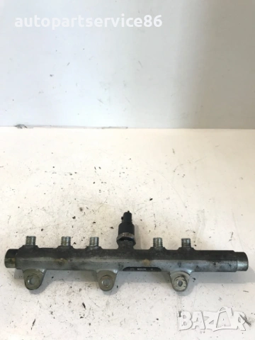 Горивна рейка със сензор за Alfa Romeo 147 1.9 JTD (2004) 0445214016 0281002405