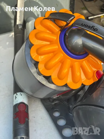 Dyson прахосмукачка, снимка 7 - Прахосмукачки - 55501024