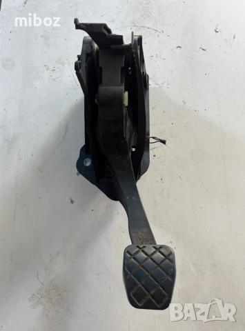 Педал спирачка съединител Шкода Октавия Skoda Octavia 3, снимка 2 - Части - 55289620