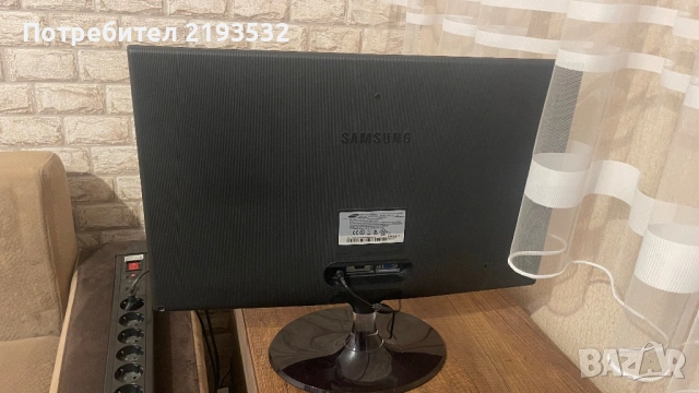 Монитор Samsung S24B350H, снимка 2 - Части и Платки - 54168825