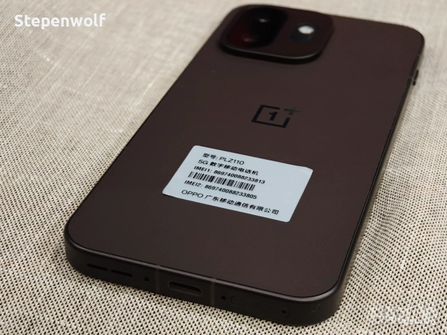 Нов OnePlus 15T 16/512 - 6.32"; SD8 Elite Gen5; 7500mAh 100W, снимка 2 - Други - 54944202