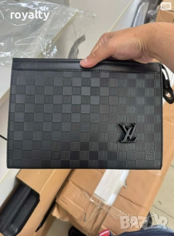 Louis Vuitton Кожена Чанта Клъч Луи Витон 