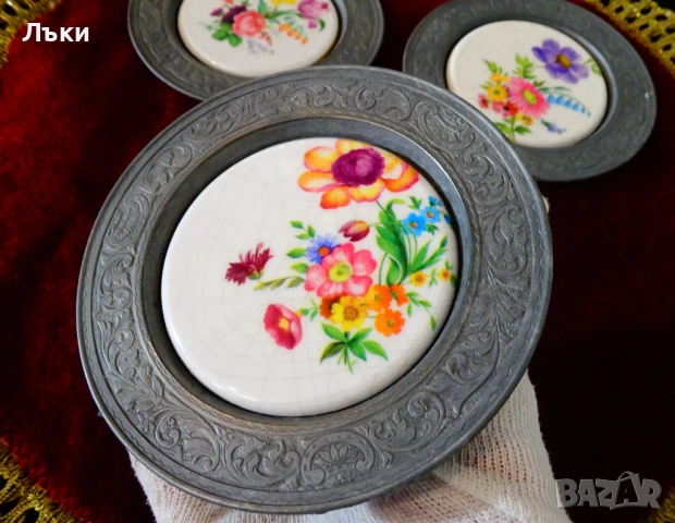 Калаена чиния,пано с пъстри цветя,релеф. , снимка 2 - Антикварни и старинни предмети - 54058741