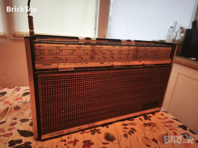 ITT Schaub lorenz Touring international 104, снимка 2 - Радиокасетофони, транзистори - 54219612