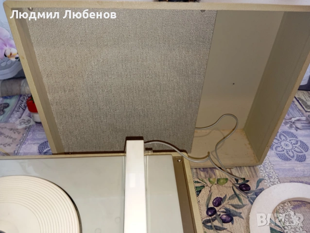 Немски лампов грамофон , снимка 4 - Грамофони - 54273518
