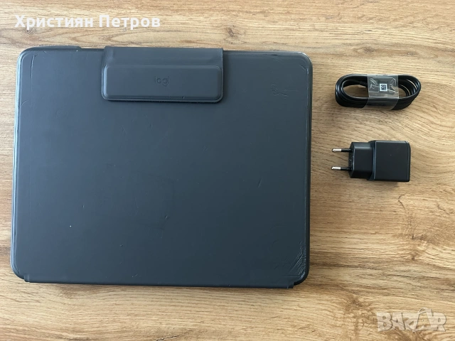КАТО НОВА !!! Безжична клавиатура - кейс и поставка - LOGITECH Slim Folio Pro - iPad Pro 12.9