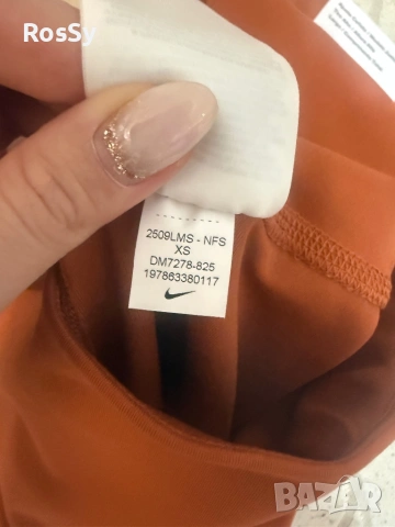 Дамски клин Nike, снимка 4 - Клинове - 54543820