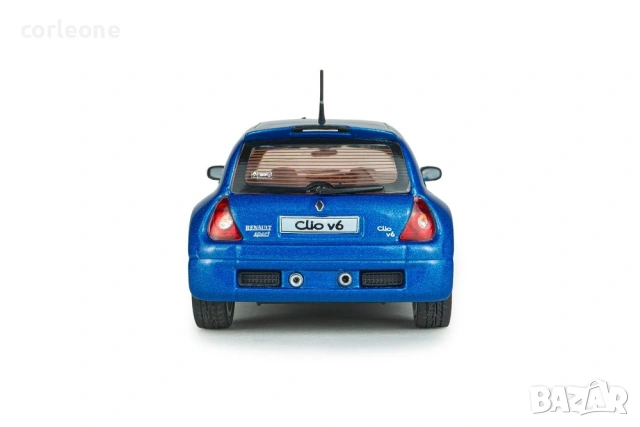 Renault Clio V6 2003 - мащаб 1:43 на Solido моделът е нов в PVC дисплей-кейс, снимка 5 - Колекции - 55148561