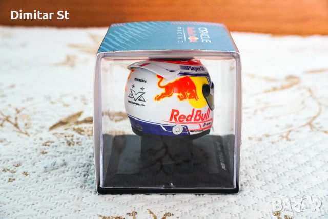 Max Verstappen шлем 2023 1:4, снимка 3 - Колекции - 54990418