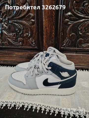 Nike air jordan 1 Mid оригинални чисто нови размер 38, снимка 3 - Маратонки - 54776660