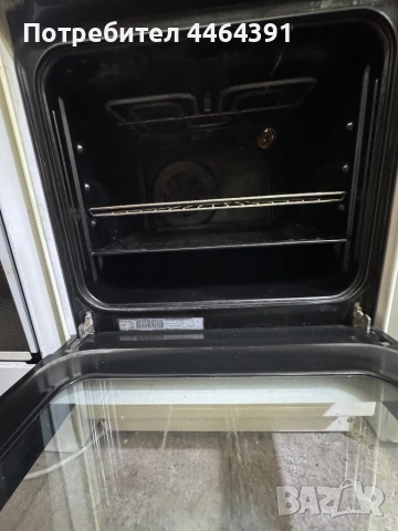 Печка с керамични котлони Electrolux , снимка 4 - Печки, фурни - 54359922