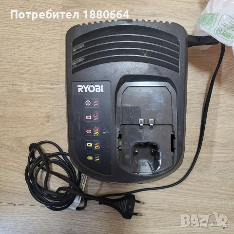 Зарядно RYOBI 18V 
