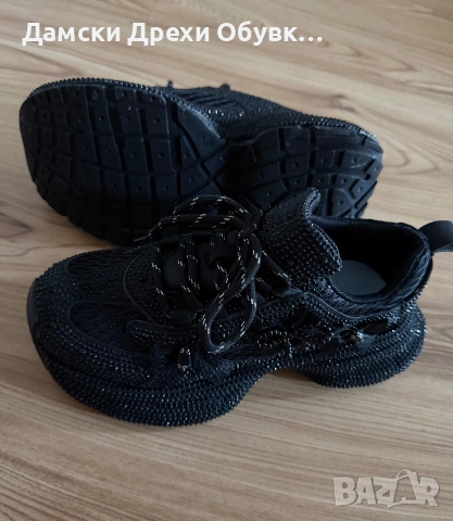Дамски маратонки с камъни , снимка 2 - Маратонки - 55051248