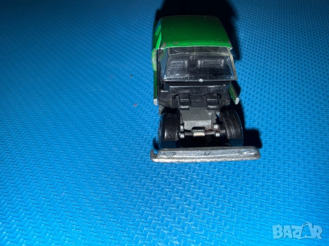 Метална количка MATCHBOX ,номер 25, FORD CORTINA, снимка 2 - Други ценни предмети - 55009715