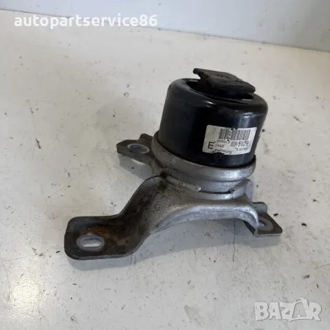 Стойка на двигателя / Опора на двигателя за Volvo XC60 2.4 TDI (2011) OEM 30793318, снимка 2 - Части - 55643275