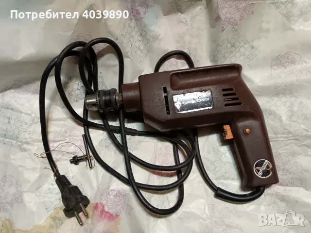 Продавам лот от стари уреди от Соц. време 