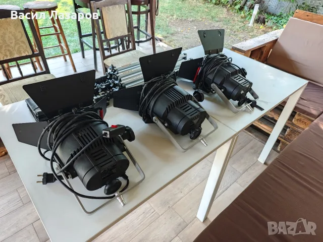 Професионален немски осветителен комплект KOBOLD REPORTERLICHT RL650, снимка 4 - Светкавици, студийно осветление - 55464825