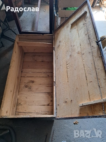 Стар дървен сандък, снимка 3 - Антикварни и старинни предмети - 53976129