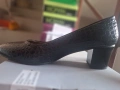 нови обувки черен лак кроко, снимка 3