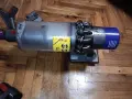 Отлична безжична прахосмукачка Дайсън В10 напълно почистена с оригинална батерия и аксесоари, снимка 2