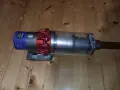 Отлична прахосмукачка Dyson V10 с добра оригинална батерия и аксесоари, снимка 2