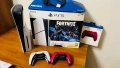 PS5 console и два джойстика, снимка 3