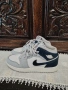 Nike air jordan 1 Mid оригинални чисто нови размер 38, снимка 3