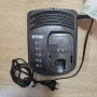 Зарядно RYOBI 18V , снимка 1
