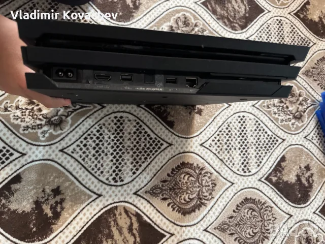 PlayStation 4 Pro 1TB + 9 игри + 1 оригинален контролер, снимка 3 - PlayStation конзоли - 55334687