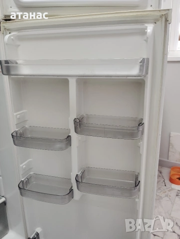 Хладилник с горна камера, снимка 4 - Хладилници - 54088127