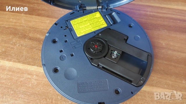 Лот Дискмени - Три броя + слушалки., снимка 7 - MP3 и MP4 плеъри - 54517047