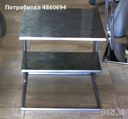 Малка иноксова масичка