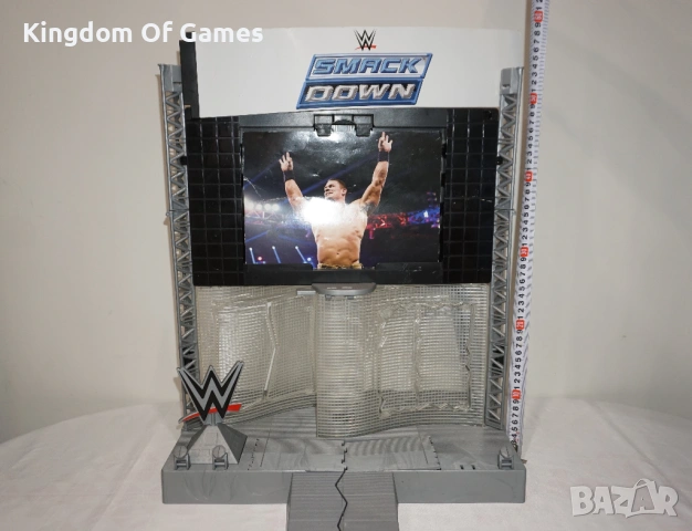 Рядка Кеч Сцена WWE ELECTRONIC ULTIMATE ENTRANCE STAGE PLAYSET MATTEL RAW AND SMACKDOWN, снимка 17 - Колекции - 54275437
