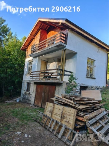 Къща с нов покрив, ток и собствен водоизточник – 45 км от София, с. Гинци, снимка 9 - Къщи - 50406083