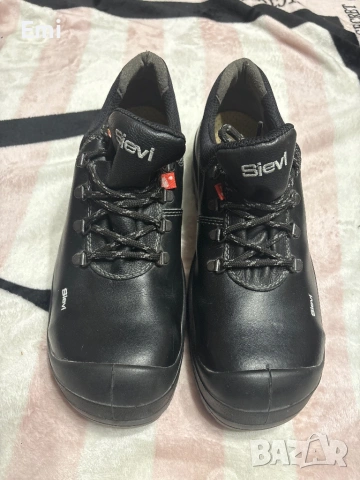 работни обувки sievi