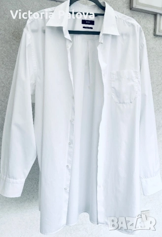 Оригинална Hugo Boss Comfort Fit бяла риза  100% Cotton Size 45, снимка 2 - Ризи - 54072810