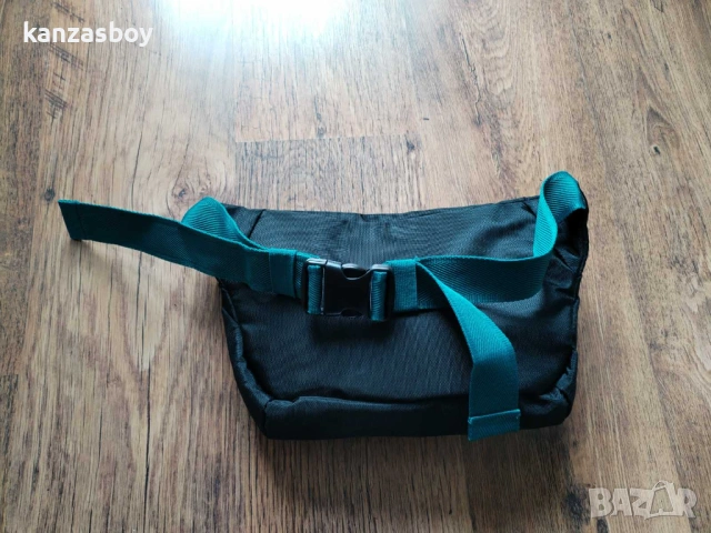 new balance essentials waist bag - страхотна спортна чанта НОВА БЕЗ ЕТИКЕТИ, снимка 8 - Чанти - 54401766