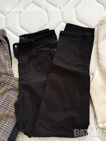 нови суичъри и панталони zara,levis,mango,lc waikiki, снимка 8 - Панталони - 54548379