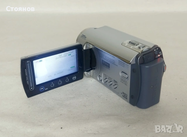Дигитална хибридна видео камера JVC GZ-MG330 (30 GB HDD + SD), 35x оптичен зум, Japan, снимка 5 - Камери - 54545260