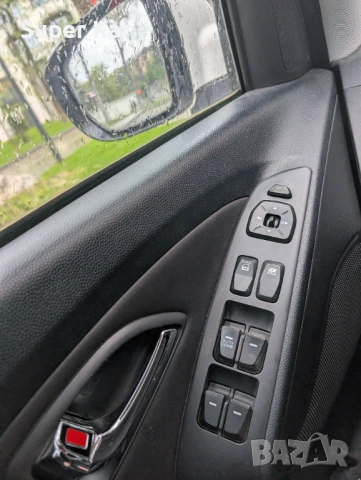 Hyundai ix35 2.0 diesel 4x4, снимка 11 - Автомобили и джипове - 54541204