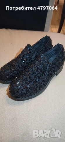 Обувки с нисък ток