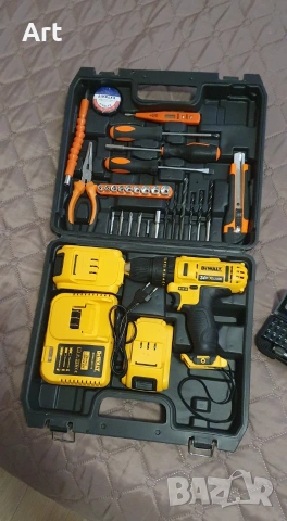 Ударна бормашина/винтоверт Dewalt 24V/5ah