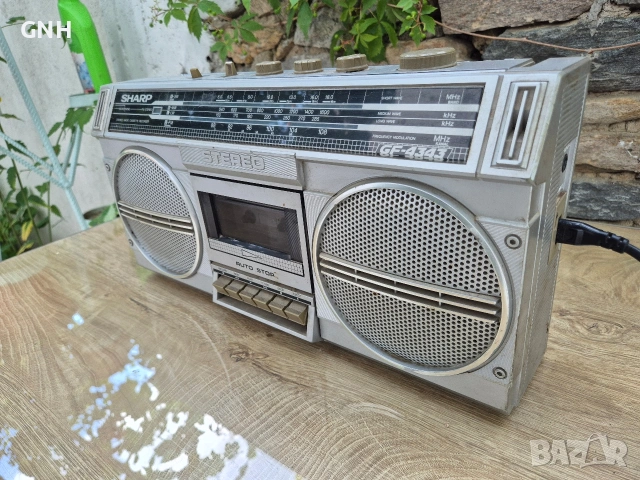 Радиокасетофон Sharp GF-4343H(S), снимка 4 - Радиокасетофони, транзистори - 55190361