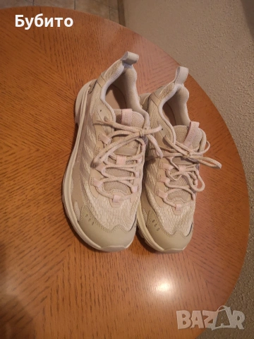 Оригинални Merrell, снимка 4 - Маратонки - 54655838